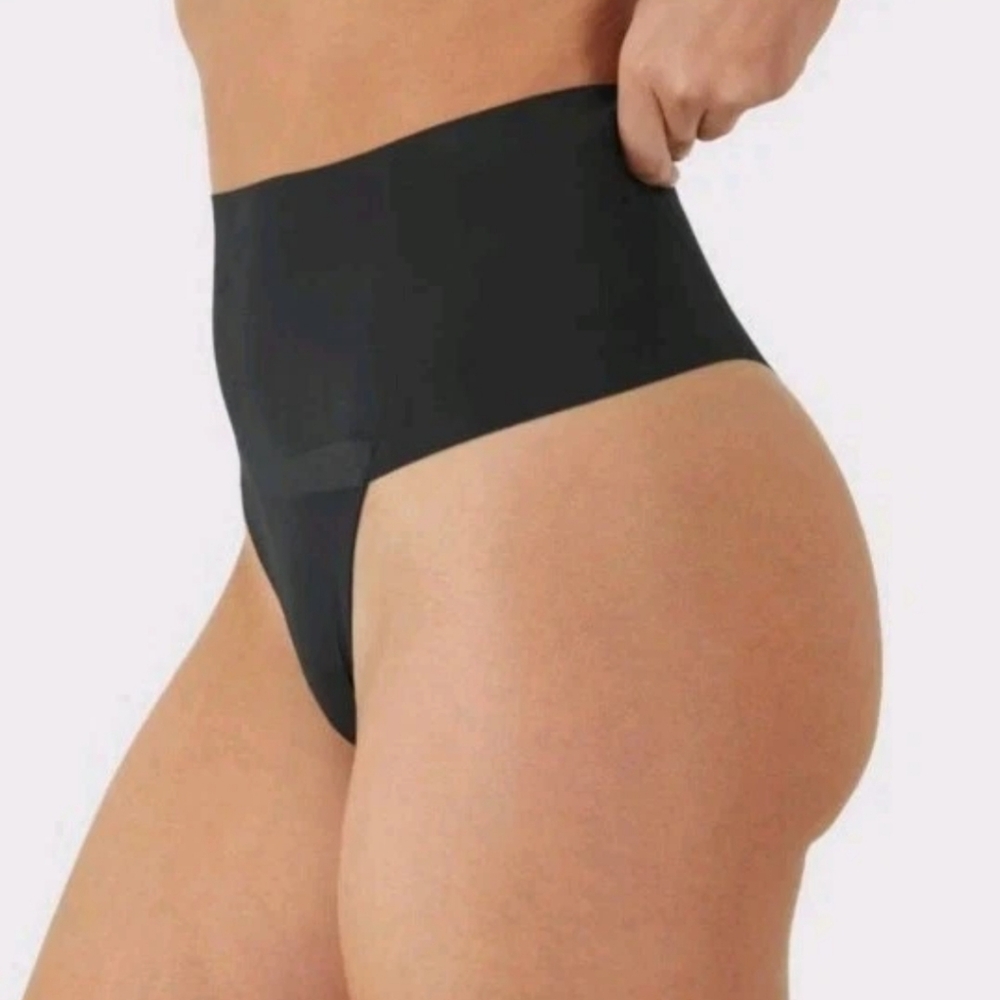 Maidenform Light Shaping Tummy Control Thong Panty Woman XL Black 2 PK Nwt